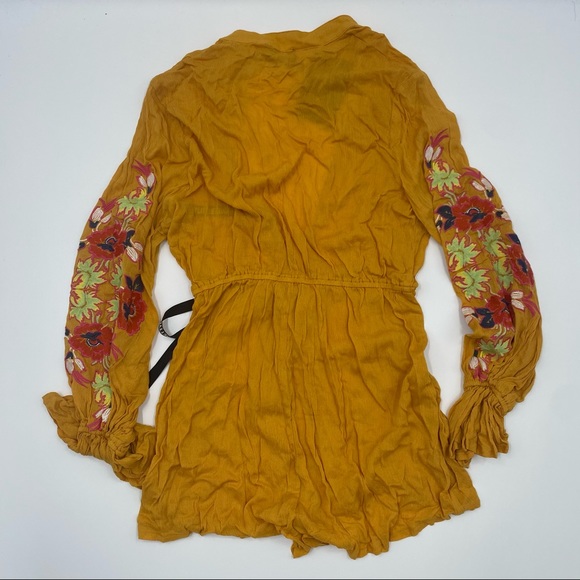 New Pretty Little Thing Embroidered Romper Medium - Picture 4 of 6